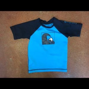 Quiksilver rash guard